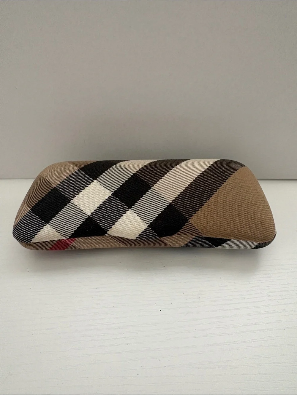 Burberry classic hard